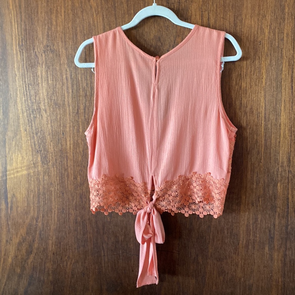 Bohemian Peach Lace Bow Top. Great Condition! - Picture 4 of 6
